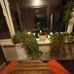 Comfy & Pleasant Apartment 10 Min Walk To Downtown