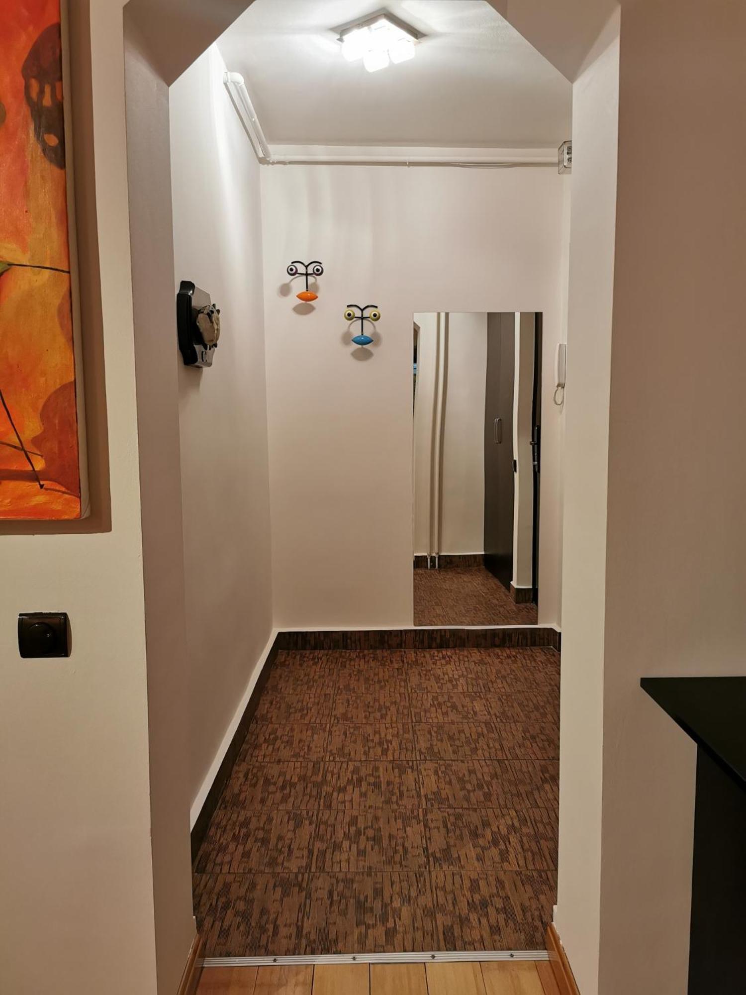 Comfy & Pleasant 10 Min Walk To Downtown *